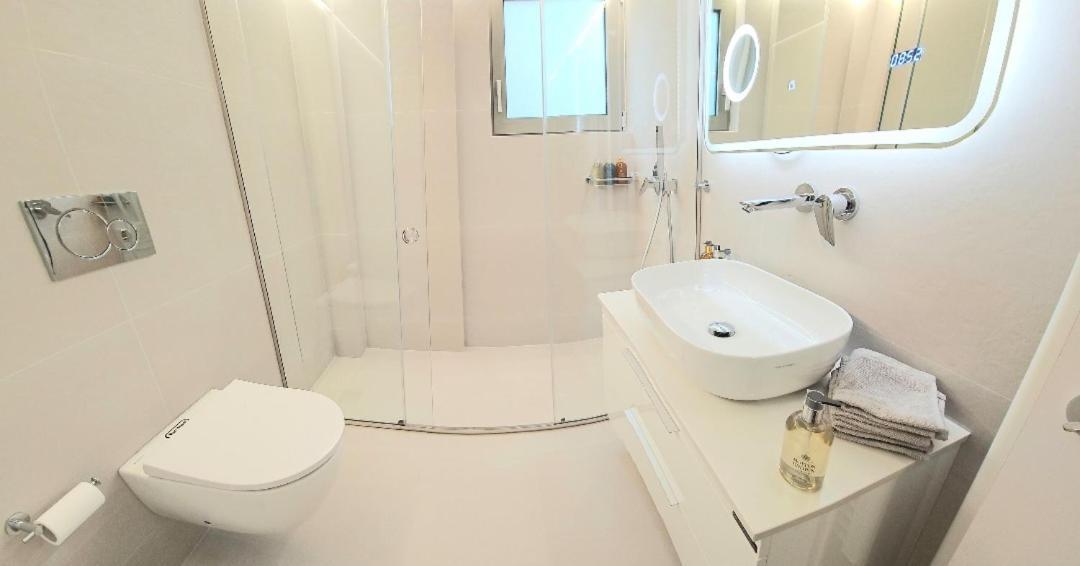 אתונה Filothei Luxury Apartment 110M2 מראה חיצוני תמונה